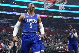 他以惊人的 他以惊人的