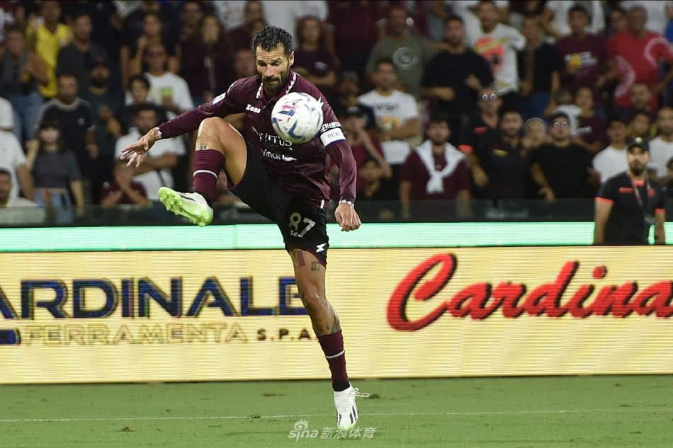 本泽马等球 本泽马等球